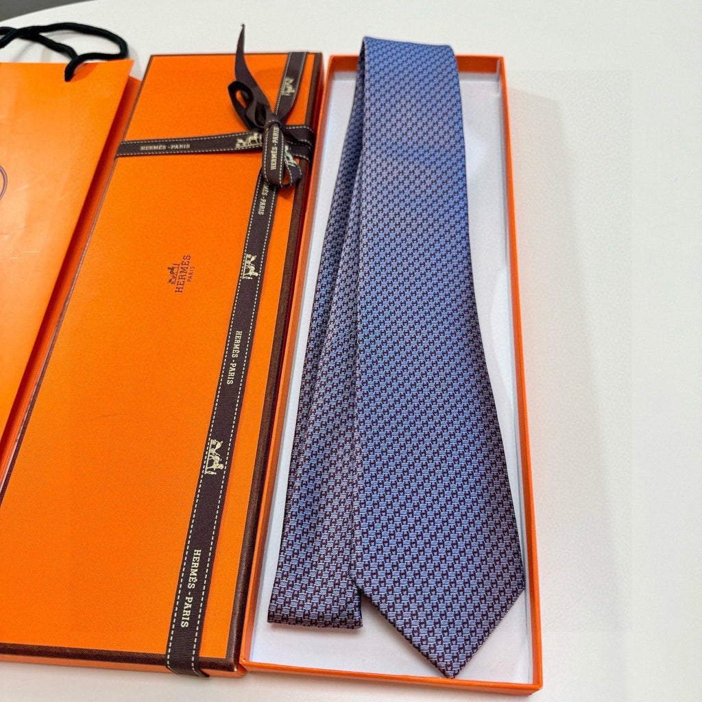 Hermes Style Men's Micro Geometric Silk Tie