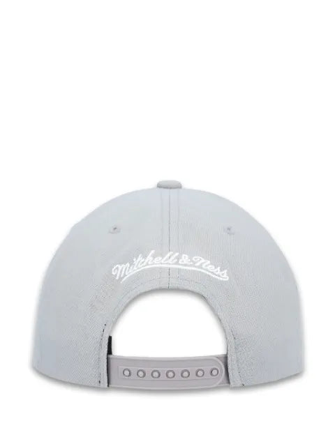 Mitchell & Ness Detroit Red Wings NHL Alternate Flip baseball cap