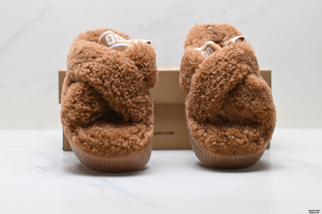 UGG Slipper Evolution Fluffy Platform Slides