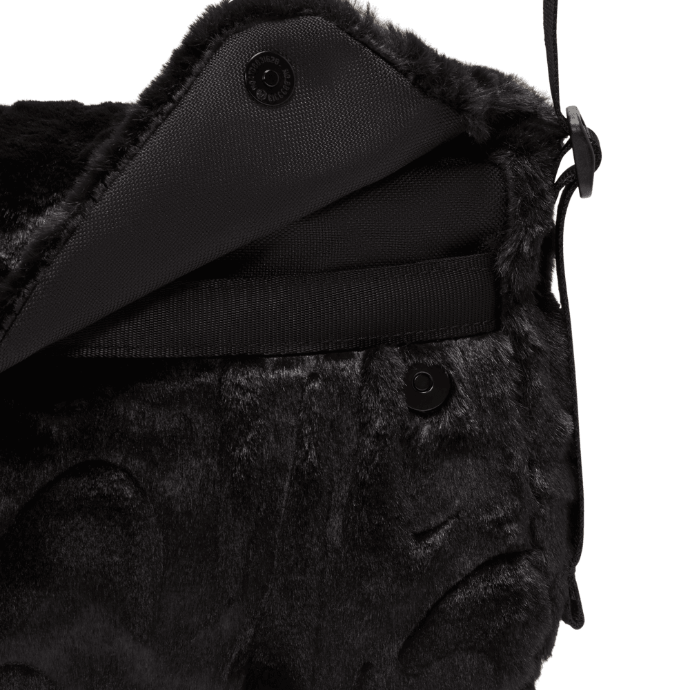 Wmns Nike Sportswear Futura 365 Faux Fur Crossbody Bag