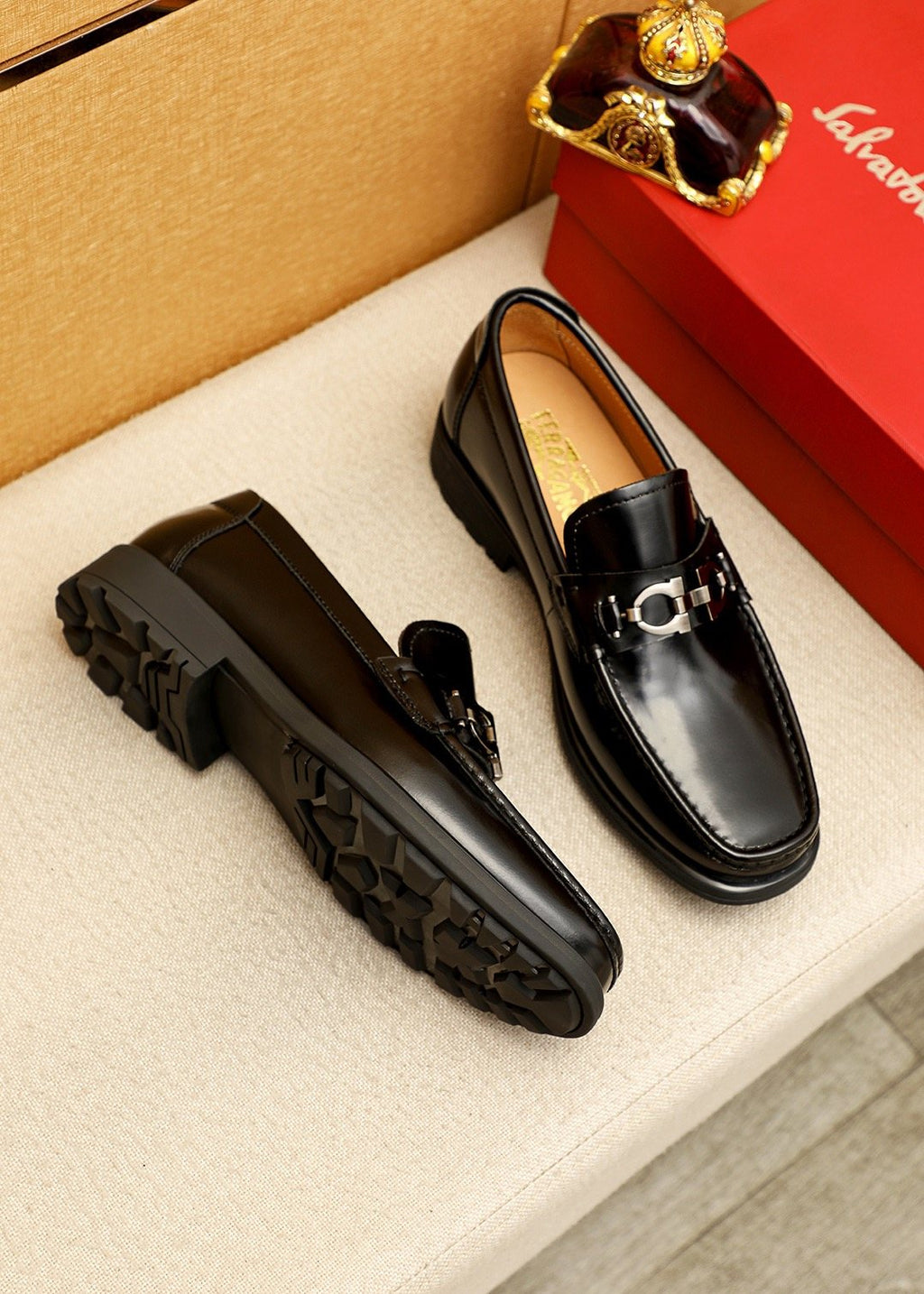 Ferragamo Black Bit Loafers