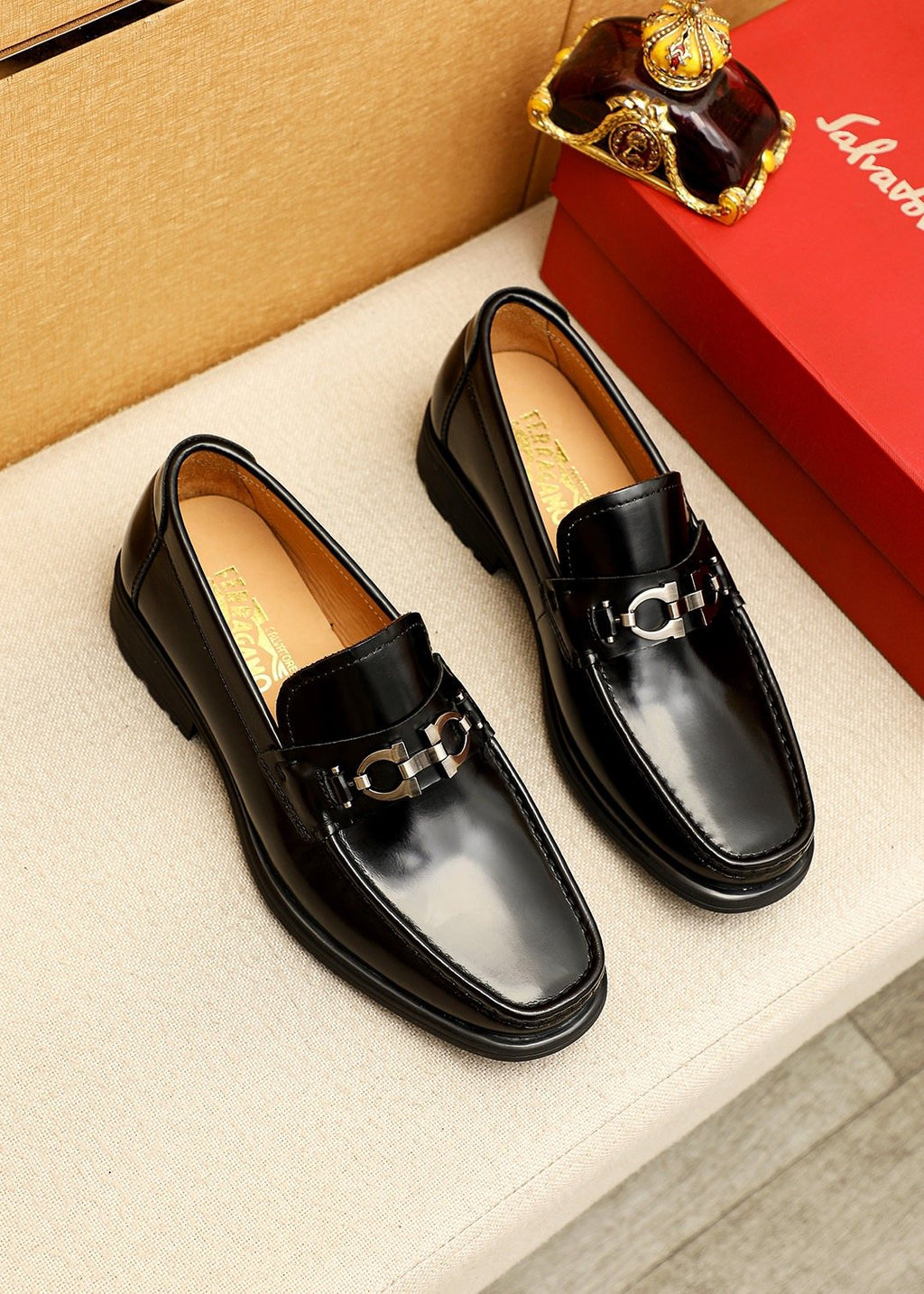 Ferragamo Black Bit Loafers