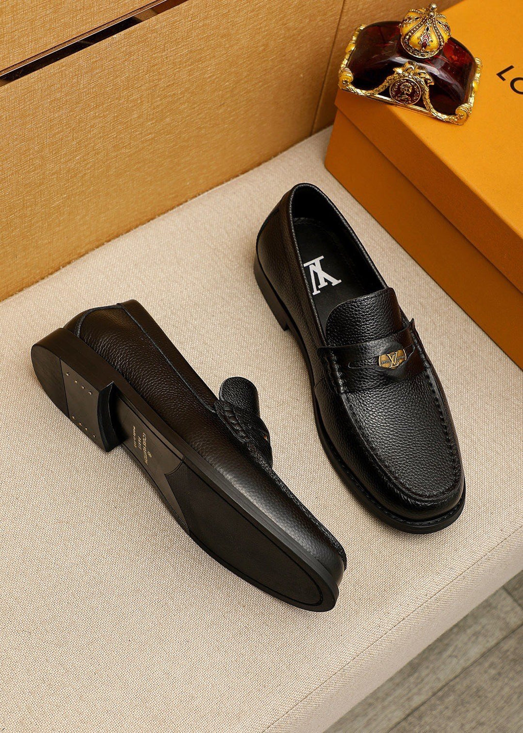 Louis Vuitton Black Pebbled Leather Loafers