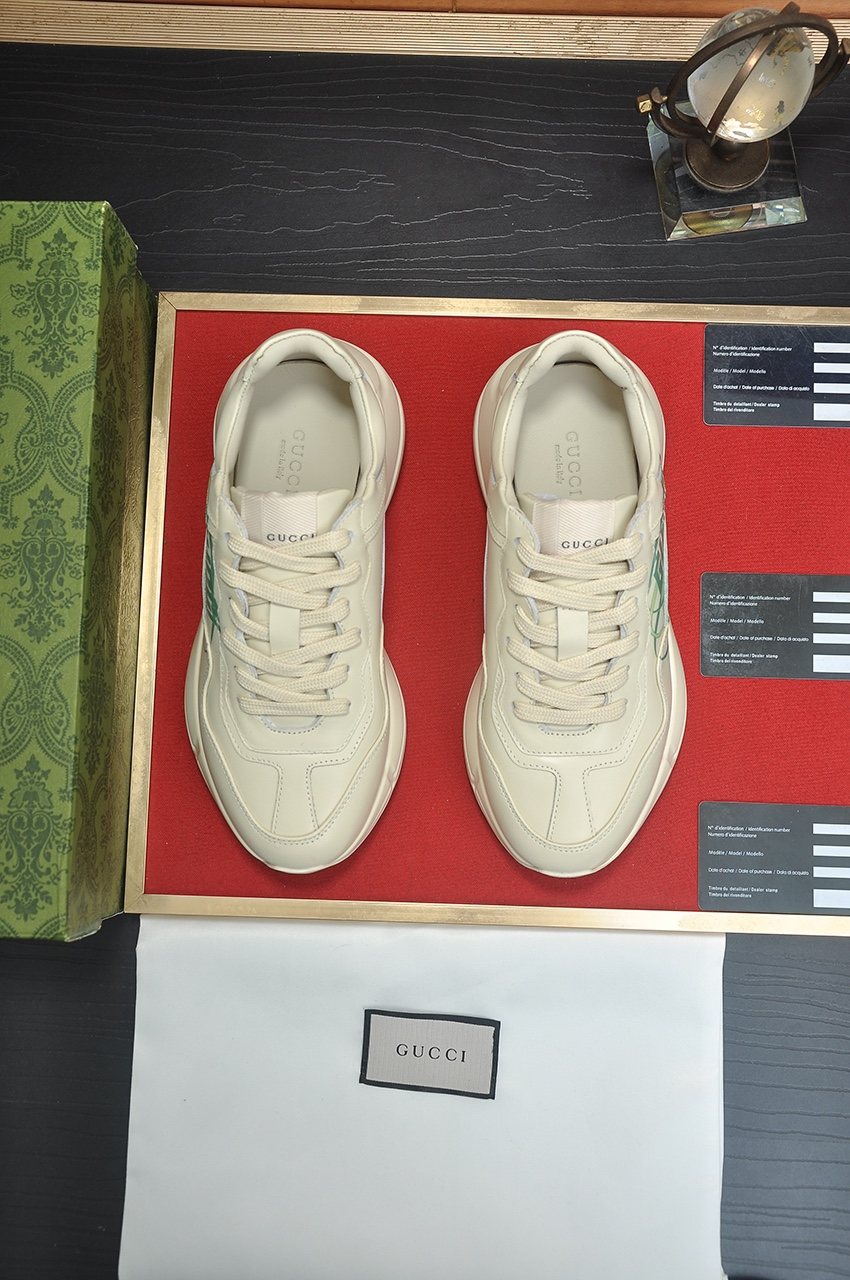 Gucci Off-White Green Graphic Low-Top Sneakers