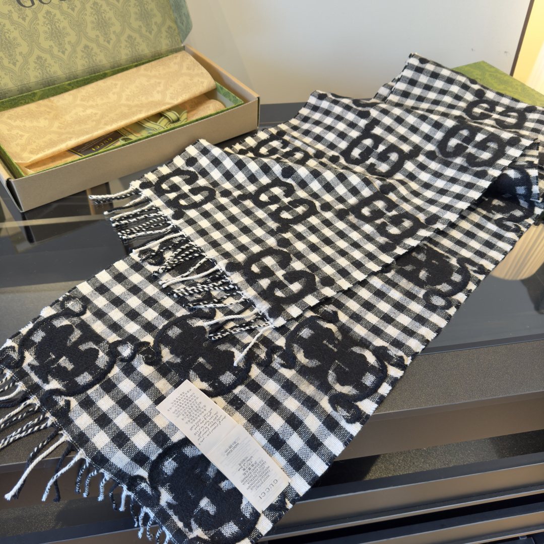 Gucci Black & White Check Scarf