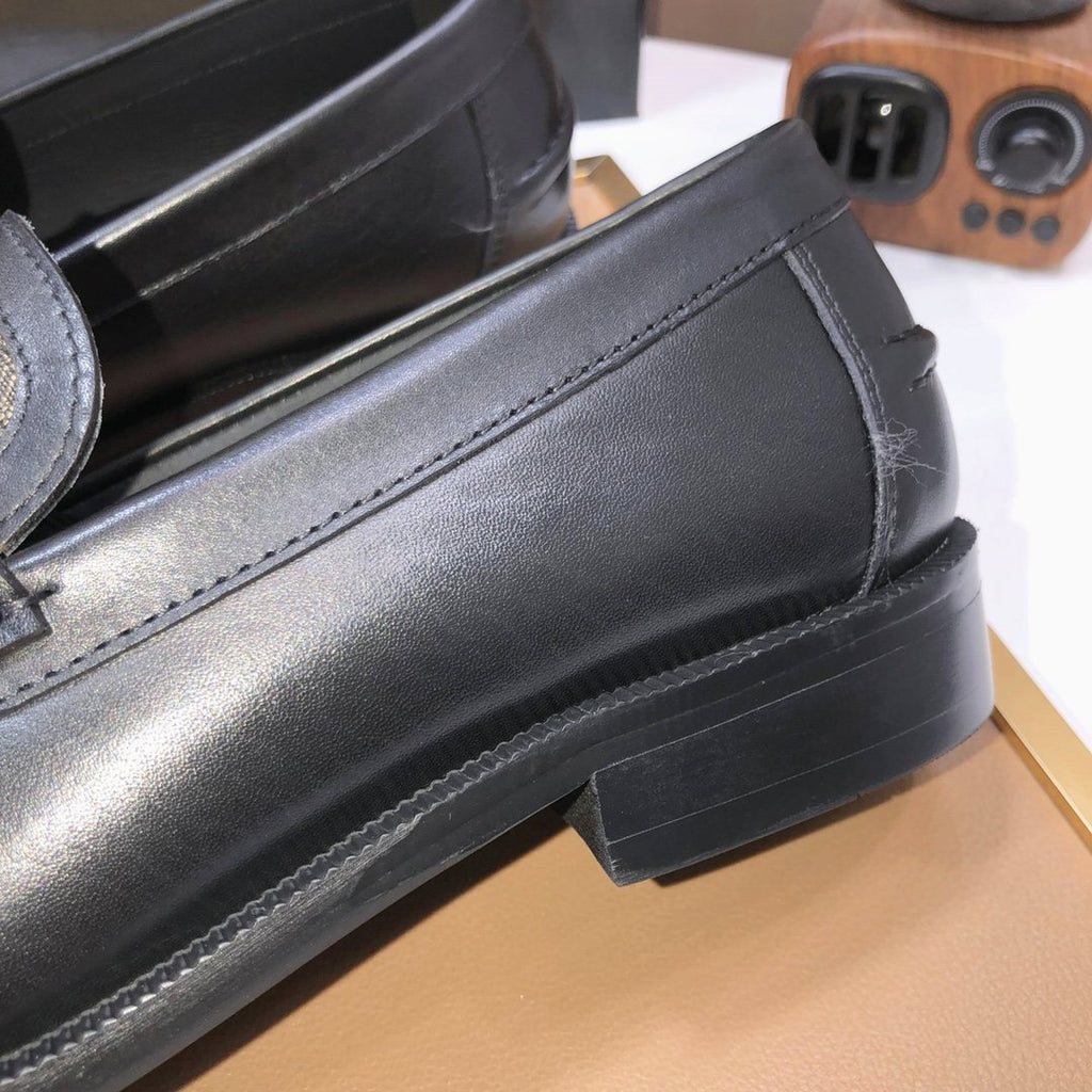Fendi Men's Black & Brown Monogram Loafers