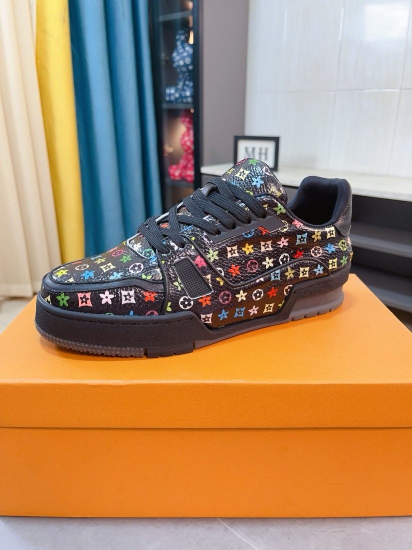 Louis Vuitton Multicolor Motif Low-Top Sneakers