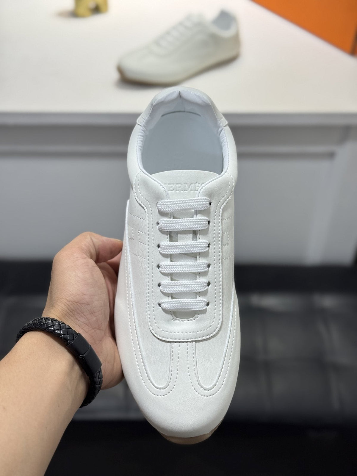 Hermès Contrast-Trim Low-Top Sneakers