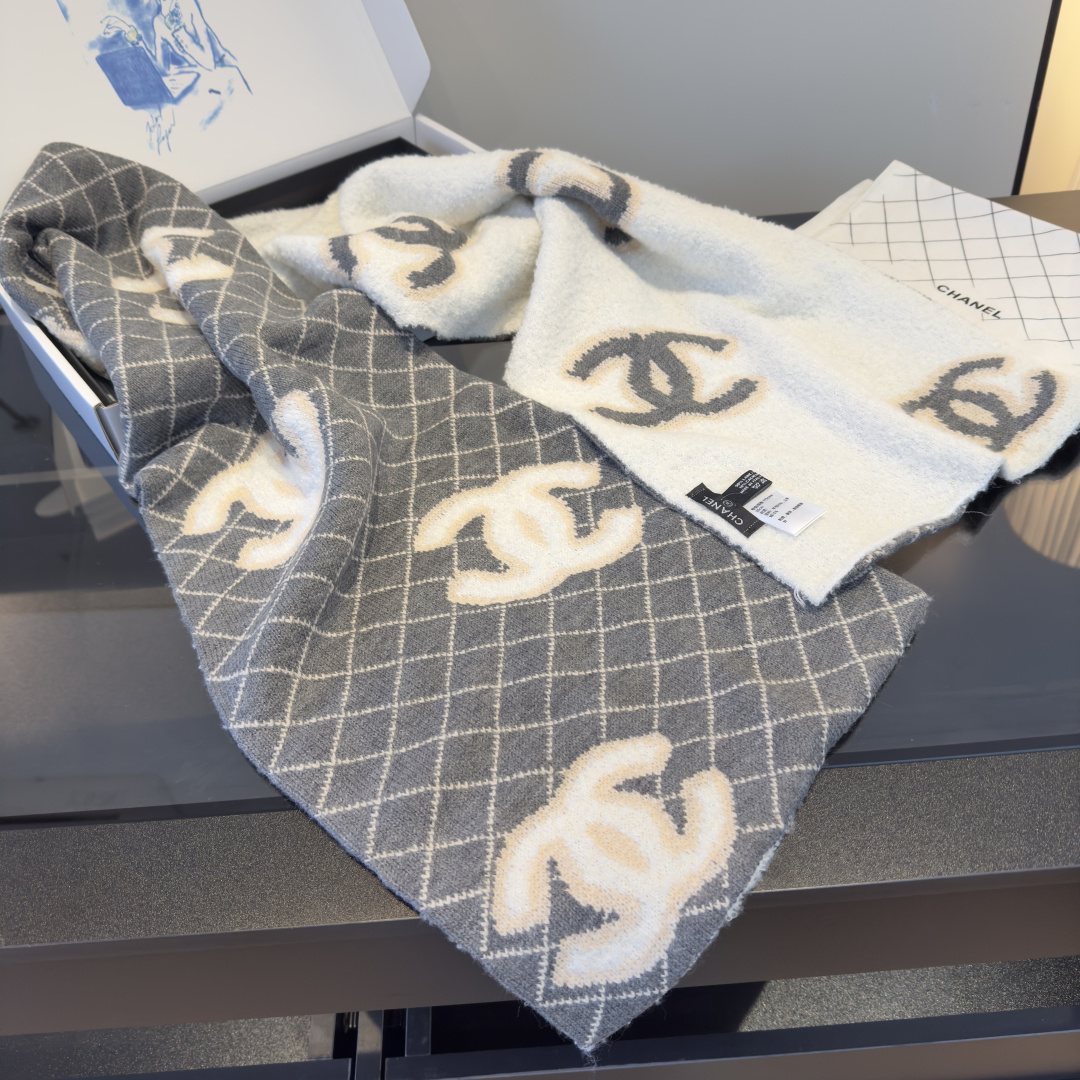 Chanel Grid Pattern Knit Scarf